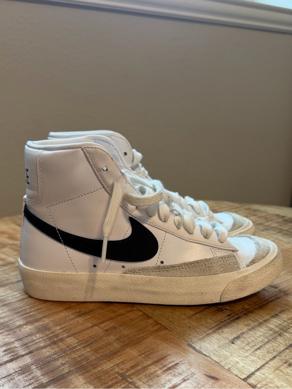 Nike Kids' Grade School Blazer Mid '77 Sneakers Shoes Size 5